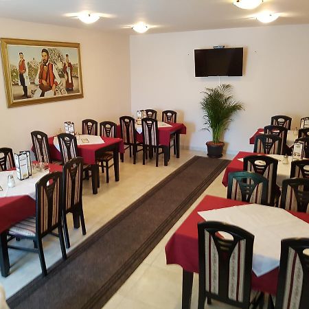 Hotel Vila Prestige Budva Buitenkant foto