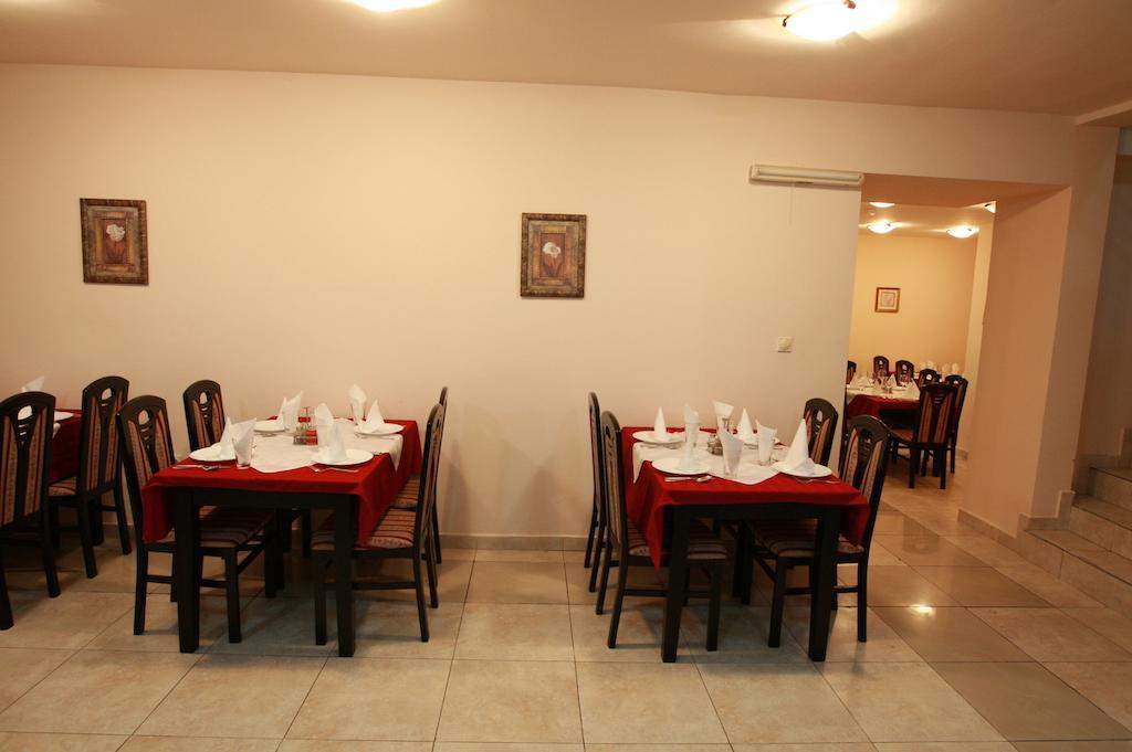 Hotel Vila Prestige Budva Buitenkant foto