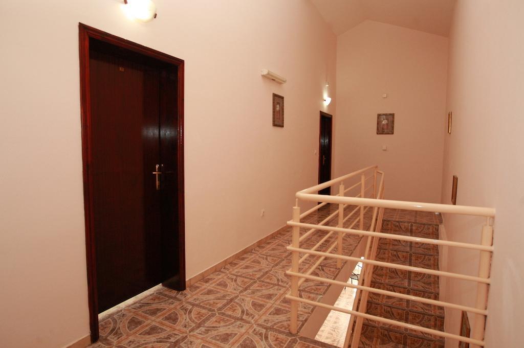 Hotel Vila Prestige Budva Buitenkant foto