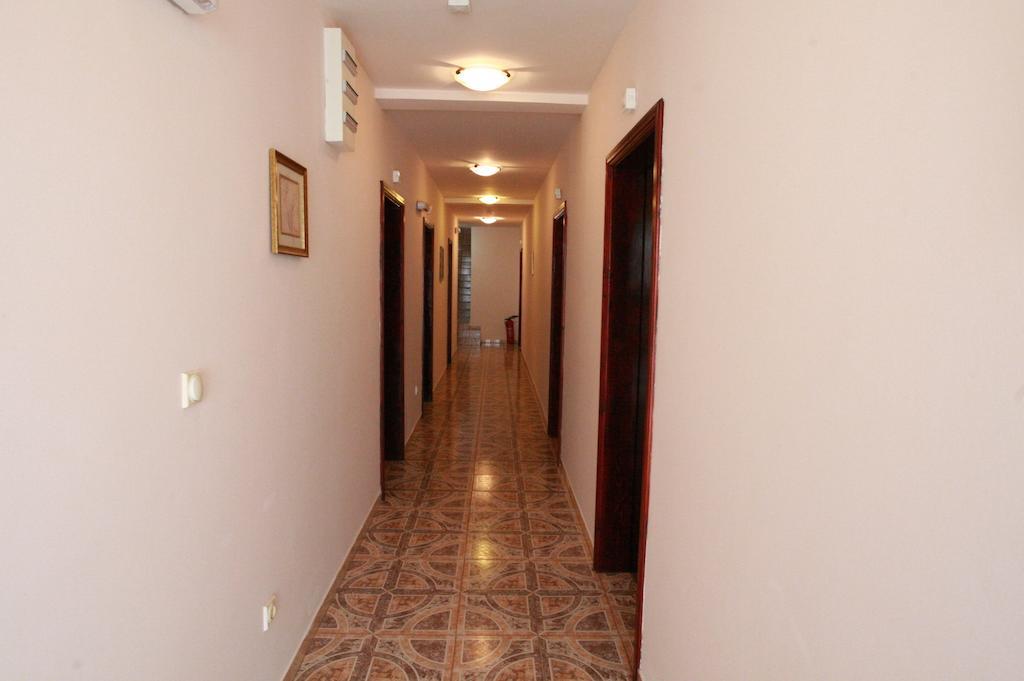 Hotel Vila Prestige Budva Buitenkant foto